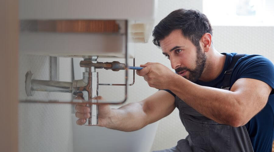 Faucet aerator cleaning/replacement in Monroe City, IN
